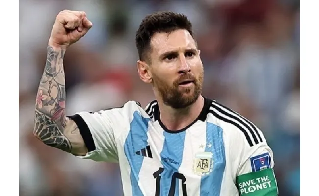 Mondiali, Mbappé contro tutti: in quota Messi (a 2,50) sfida Kylian per il titolo di capocannoniere, Haaland e Kane inseguono