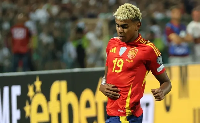 Pallone d’Oro, il Mondiale vinto lancia Yamal: in quota (a 2,75) Lamine sfida Kane, Rodri in corsa per il bis