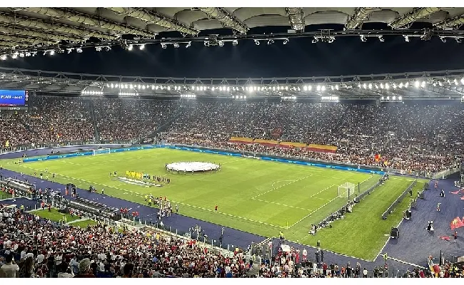 Calciomercato Roma, è caccia al sostituto di Abraham: torna in voga il nome di Icardi, ma i bookmaker quotano il sogno Lukaku