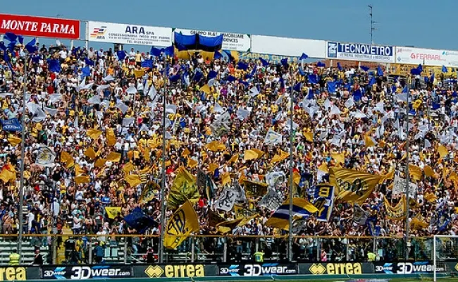 Serie B, il Parma cerca l'allungo nell'anticipo del venerdì: la capolista avanti nelle quote contro il Como