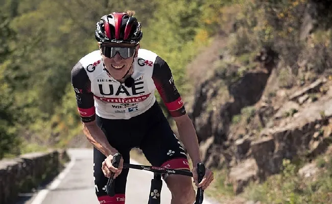 Ciclismo, dopo il Giro Pogacar mette le mani sul Tour: quote rasoterra per la doppietta storica. Ciccone a caccia del bis come miglior scalatore