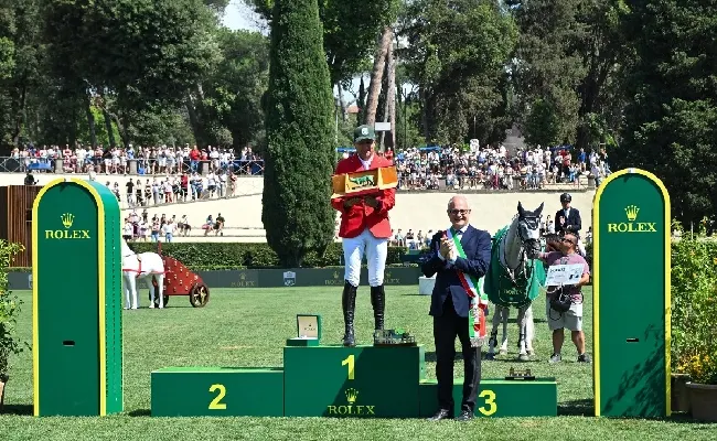 Piazza di Siena, Gualtieri: “Modello unico per lo sport e per la città e che emozione per il trionfo di Bucci”