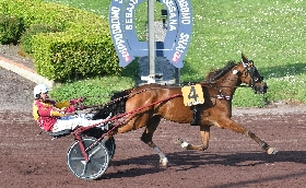 ALL’IPPODROMO SNAI SESANA NEL GRAN PREMIO D’ABRUZZO È AKELA PAL FERM LA PIÙ FORTE