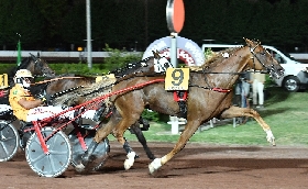 GIOVEDÌ ALL’IPPODROMO SNAI SESANA CON UNA NUOVA RIUNIONE DI CORSE: CLOU IL PREMIO OSASCO DI RUGGI