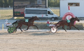 ALL’IPPODROMO SNAI LA MAURA È CAMBOGIA A VINCERE IL TROFEO DEDICATO AL ‘MAGO DEL TROTTO’ HANS FROMMING