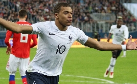 Messi Mbappé Betaland PSG