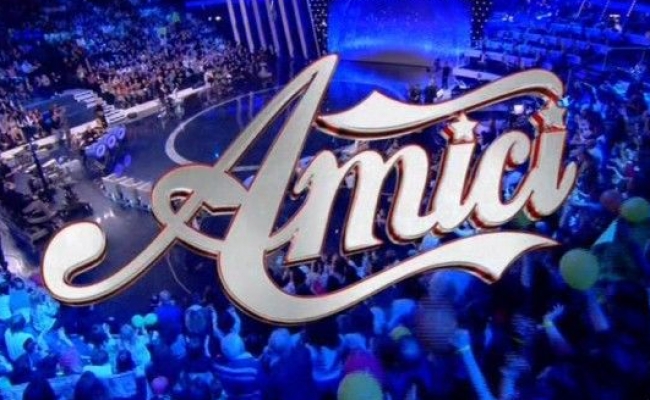 Amici 2023 a un mese dalla finale Angelina punta alla vittoria seguono Isobel e Aaron