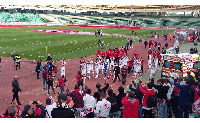 Serie B corsa promozione Bari Cagliari Parma 