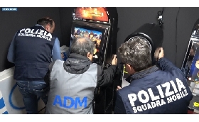 Gioco illegale controlli Polizia Adm provincia Caltanissetta diverse sanzioni scommesse abusive senza licenza