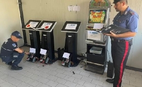 Gioco illegale controlli Copregi in Sicilia: scoperti sette esercizi non autorizzati sequestrati una slot sette computer e quattro totem