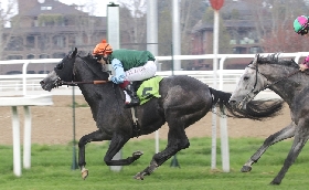 Ippica Ippodromo Snai San Siro mercoledì 3 aprile sei corse Premio Laghi