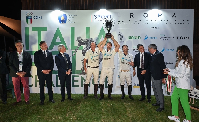 Italia Polo Challenge a Piazza di Siena è un trionfo. Galoppatoio sold out i ministri premiano Harpa HPE: “Grande occasione per promuovere la disciplina”