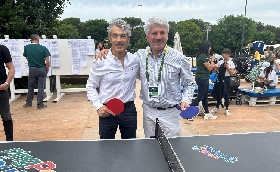 Piazza di Siena tra atleti e pubblico irrompe il ping pong: sfida speciale in vista degli ITTF World Masters Table Tennis di luglio