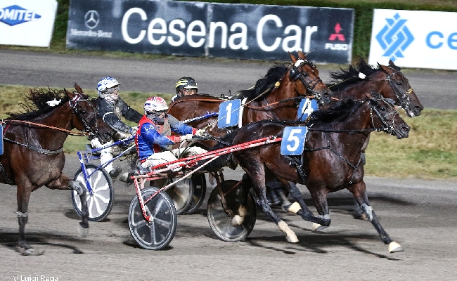 Ippica ippodromo Cesena Trotto: Premio Circolo Aurora Forlì. La Corsa Tris