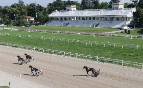  Ippica: giovedì sera all’Ippodromo Snai San Siro debutta il Trotto con l’inaugurazione della nuova pista ella tribuna e con la prima storica giornata di corse