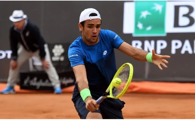 Tennis Atp Gstaad: esordio a bassa quota per Berrettini l'azzurro sfida Tsitsipas per il titolo