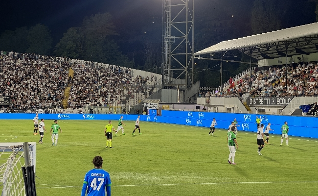 Serie B i bookie puntano sul ritorno in A del Sassuolo: in quota avanza il Pisa e frena il Palermo