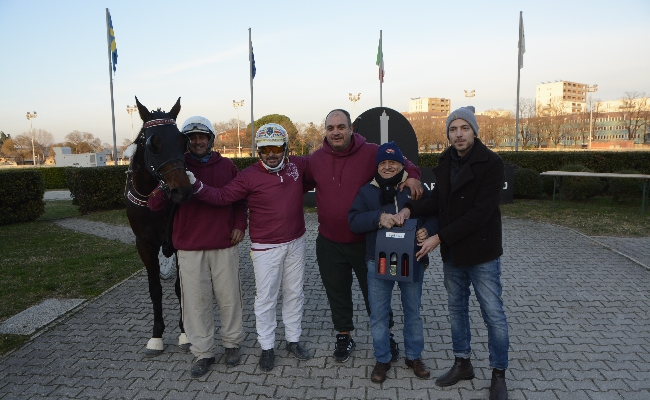 Ippica Ippodromo Arcoveggio di Bologna: 30 gennaio ultima giornata della stagione autunno inverno con Dakovo Mail a segno nel clou