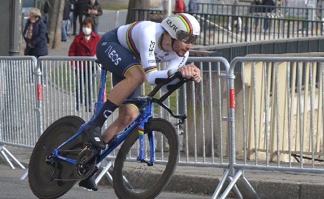 Ciclismo Milano Sanremo: l'Italia sogna con Ganna e Milan è duello nelle quote con Pogacar e Van Der Poel 