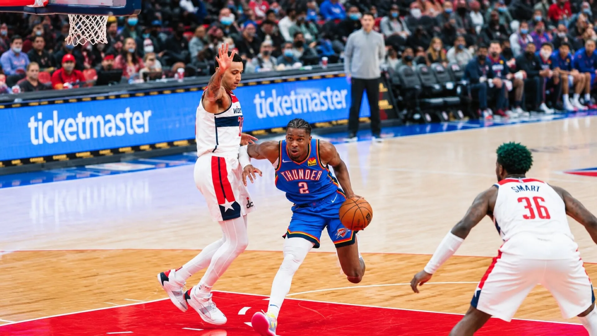Nba, si parte: duello Thunder-Spurs per l’anello, a 9,00 il trionfo dei 76ers di Lebron